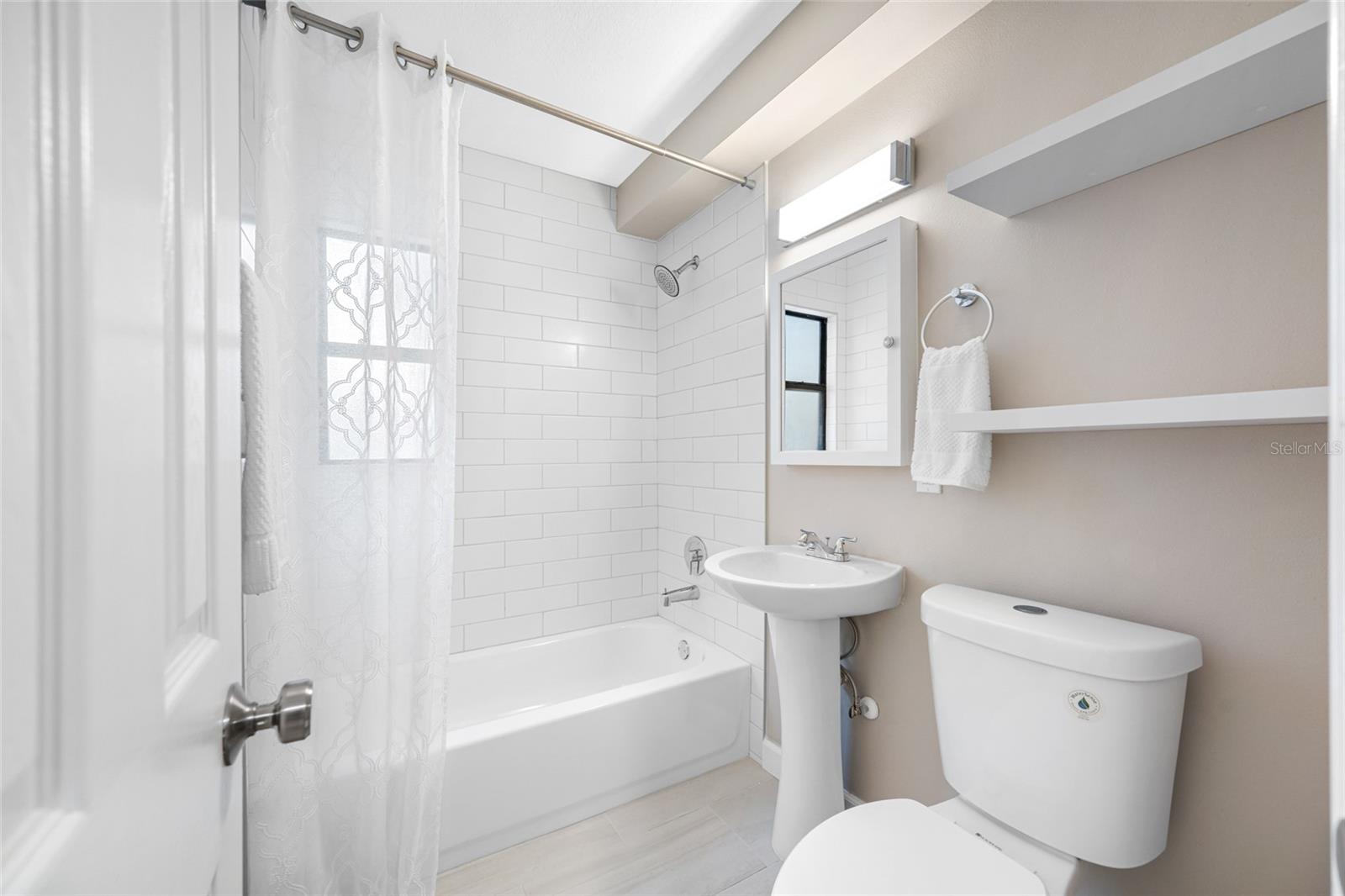 217 EMERALD LN, LARGO, FL, 33771