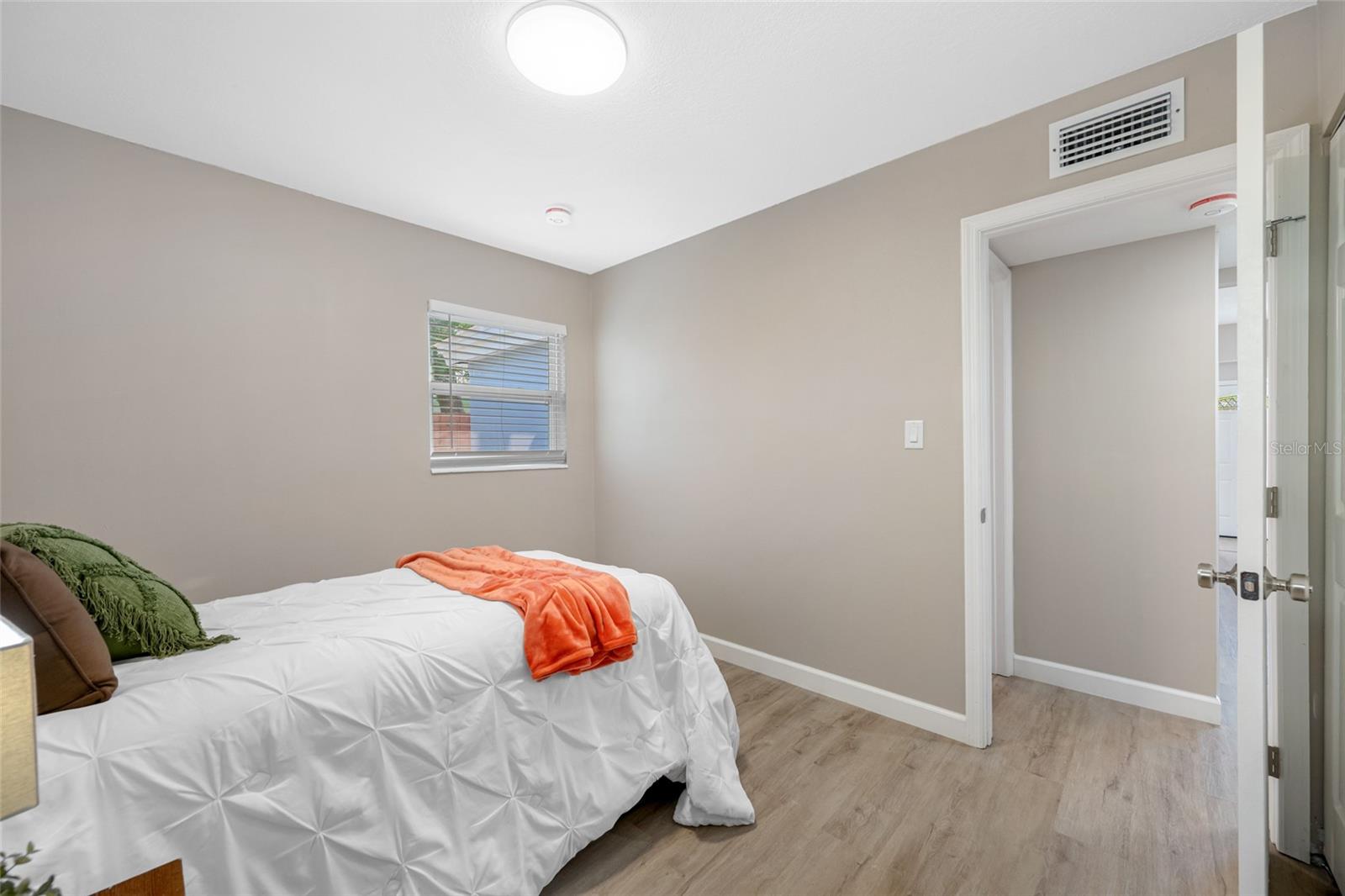 217 EMERALD LN, LARGO, FL, 33771