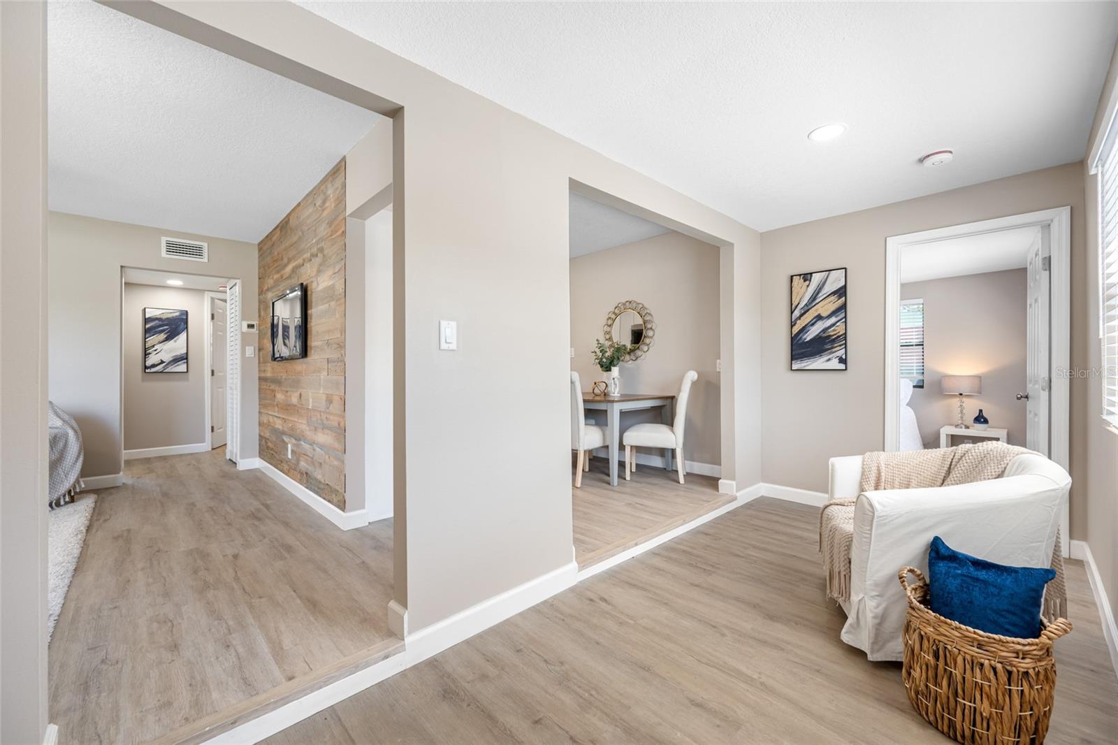 217 EMERALD LN, LARGO, FL, 33771