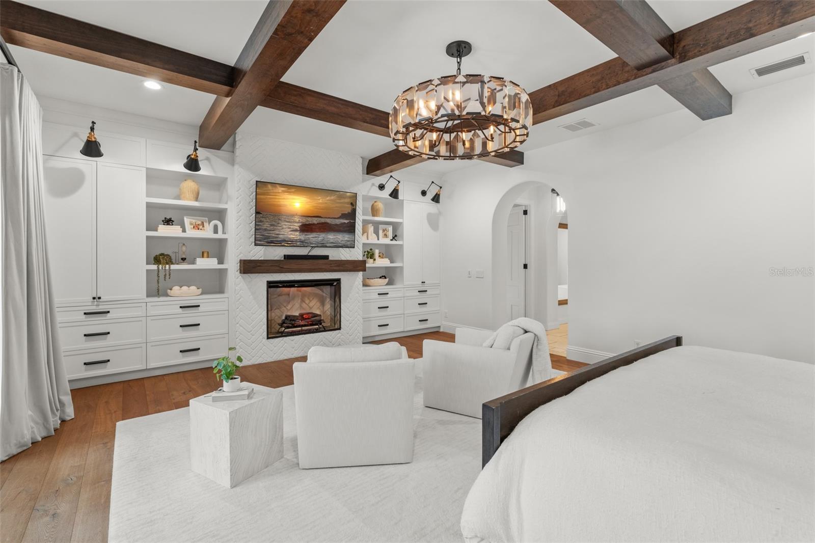 O6334835 Property Photo