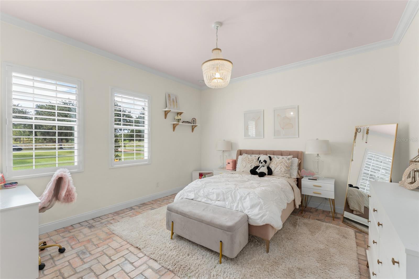 O6334835 Property Photo