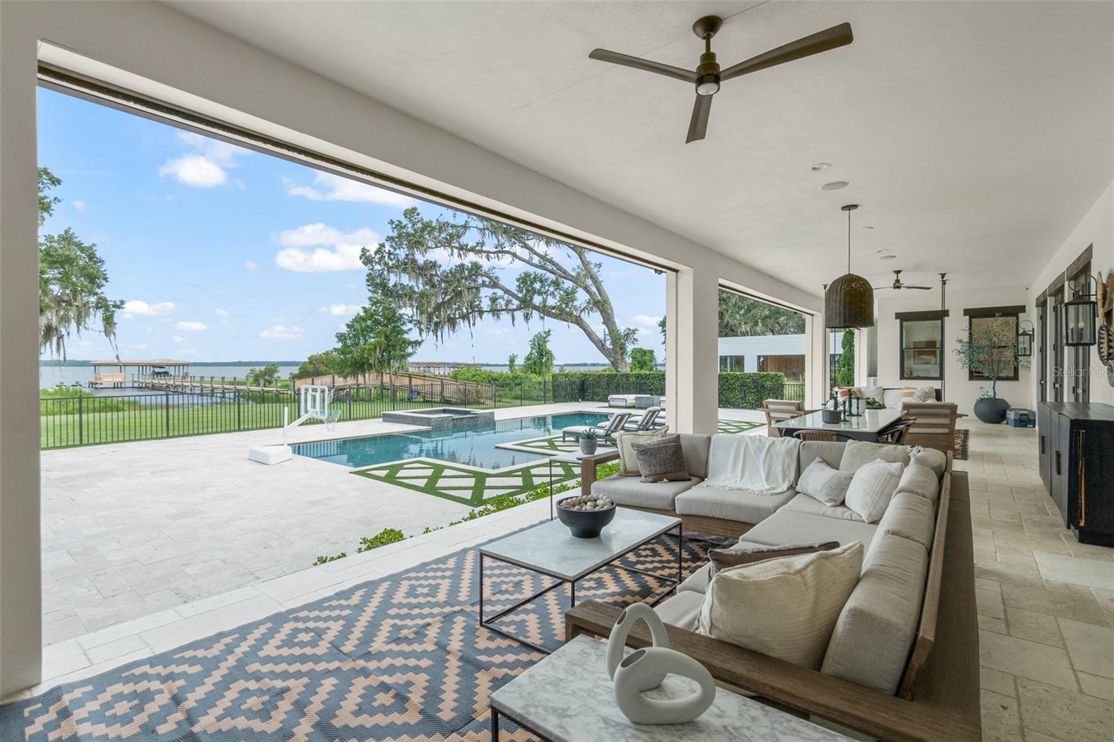 O6334835 Property Photo