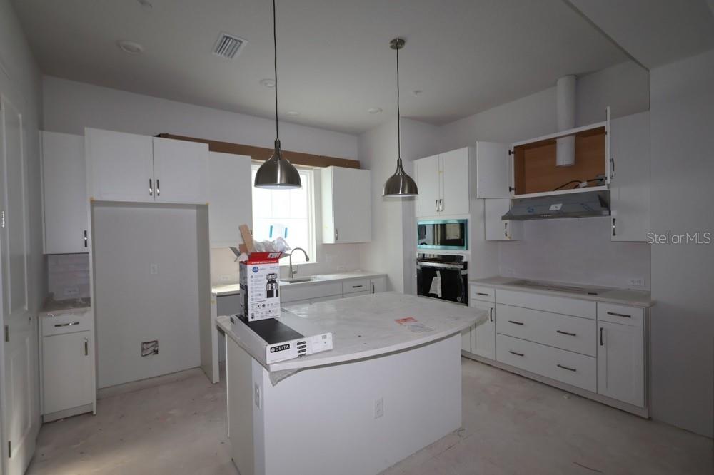 TB8416204 Property Photo