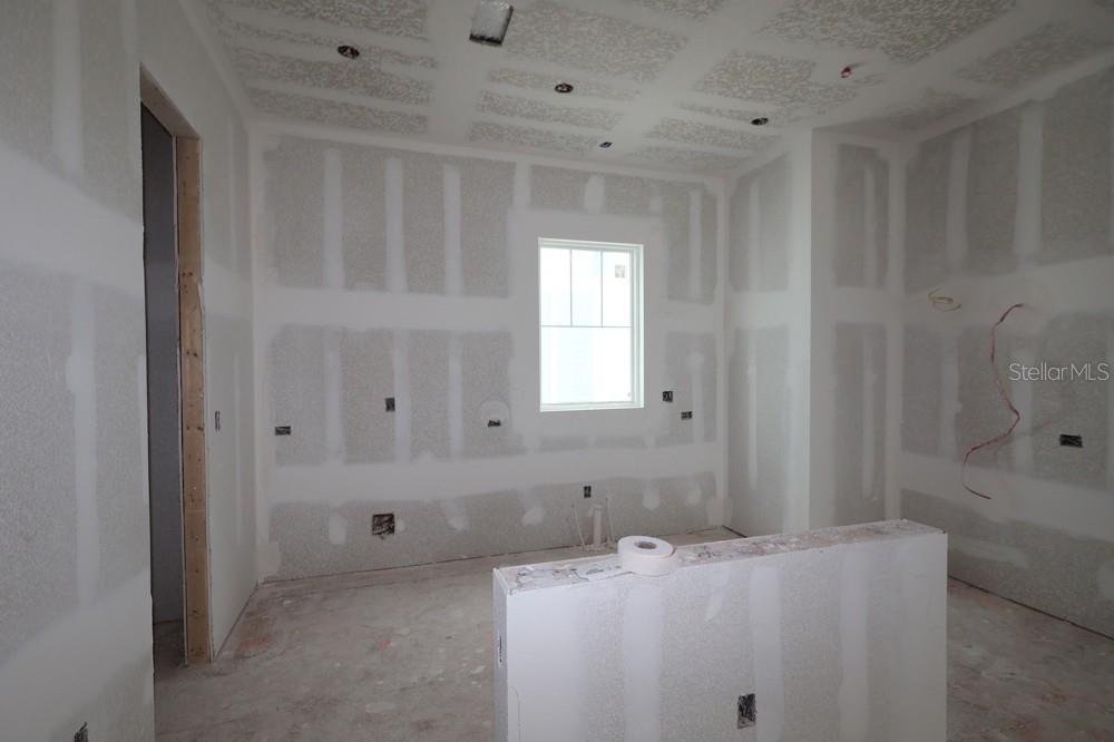 TB8416204 Property Photo