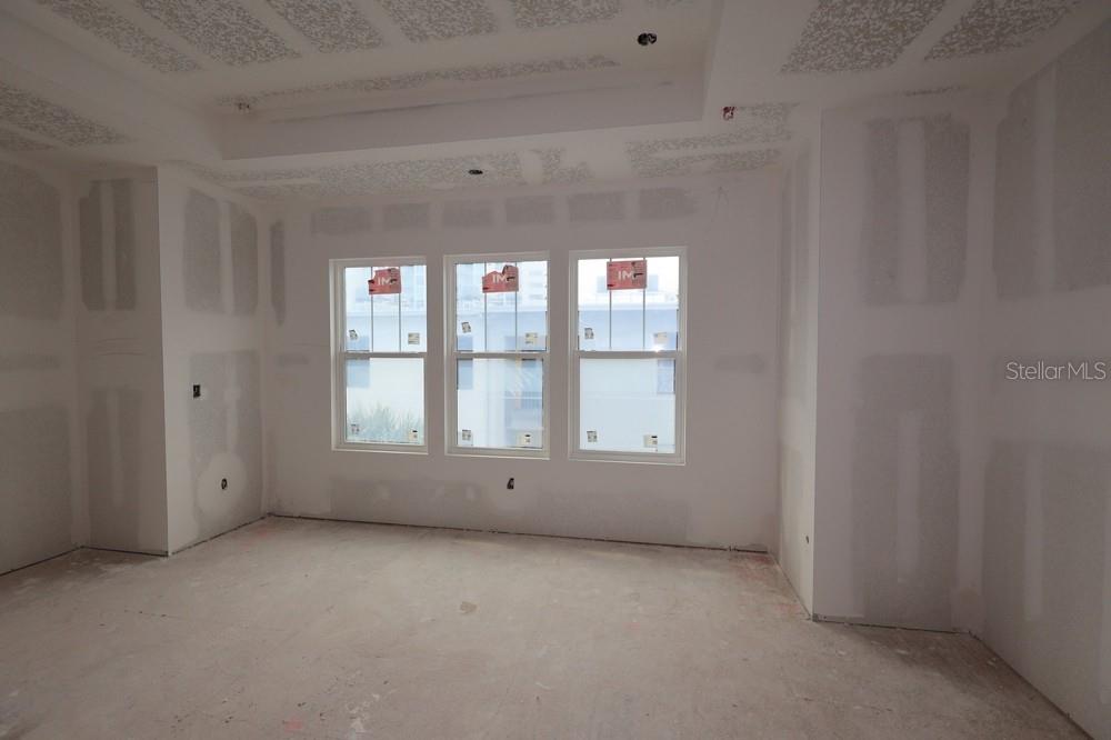 TB8416204 Property Photo