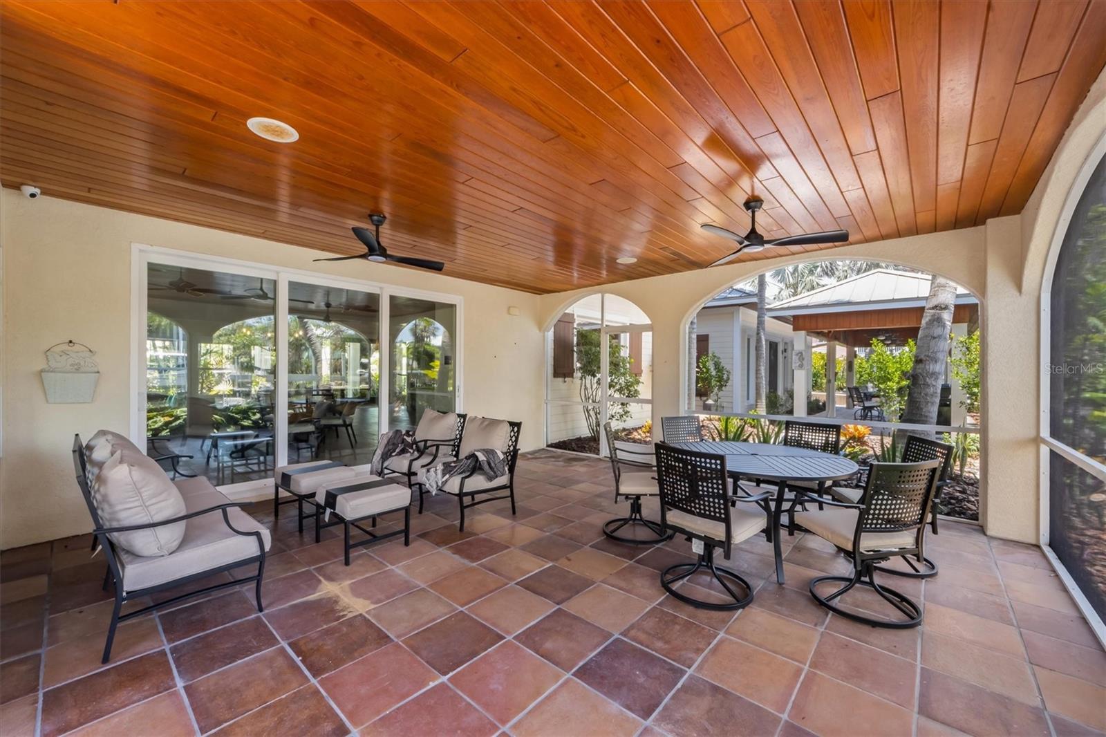 A4661670 Property Photo