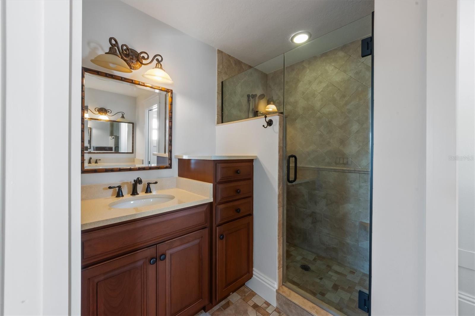 A4661670 Property Photo