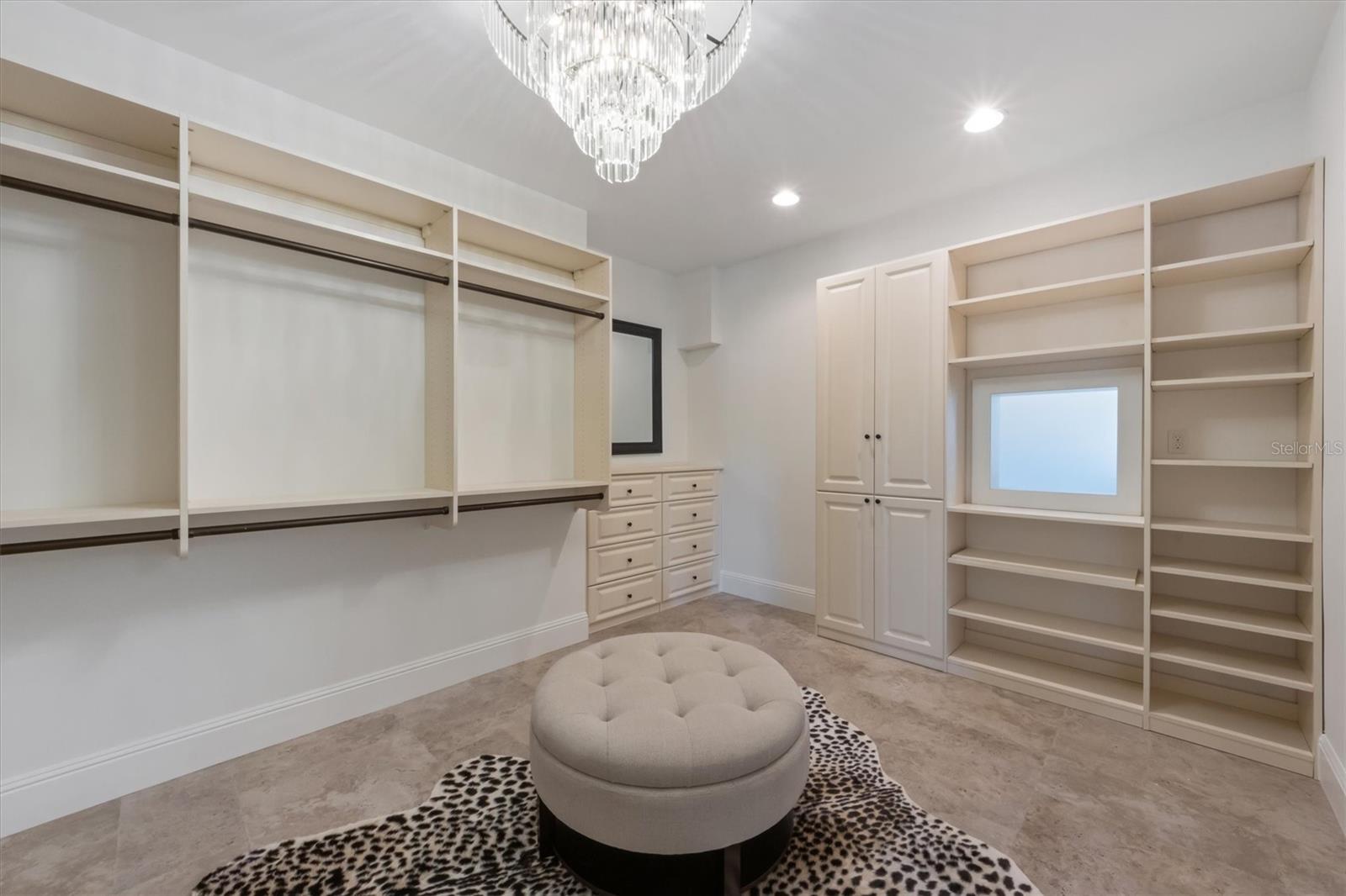 A4661670 Property Photo