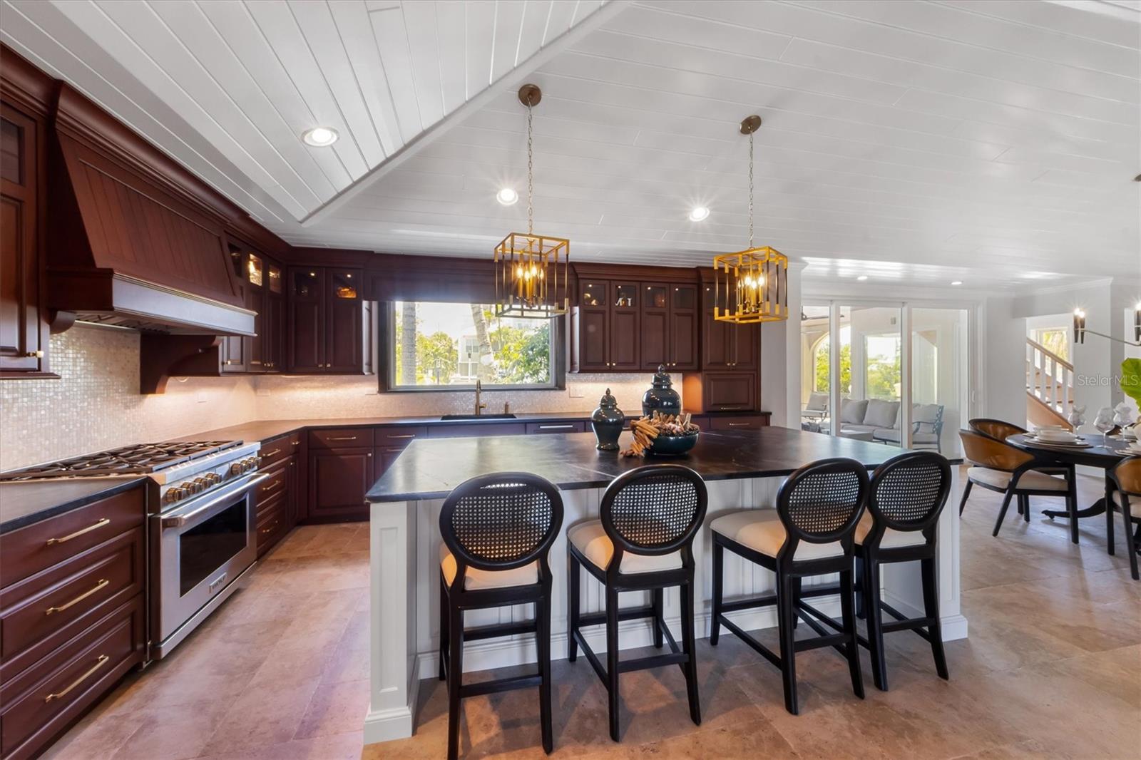 A4661670 Property Photo