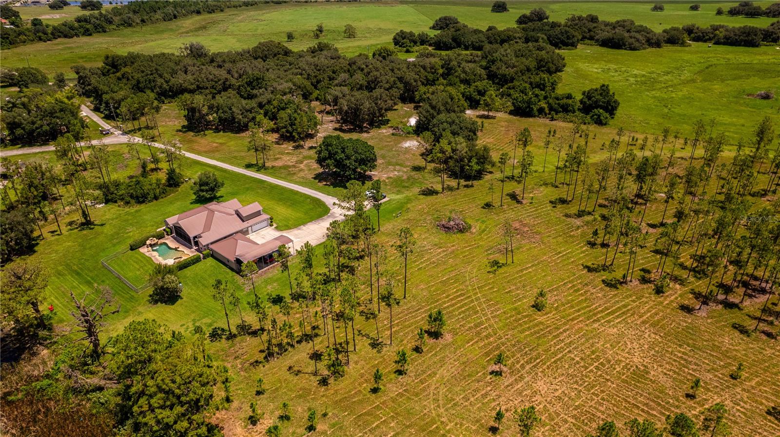 S5132509 Property Photo