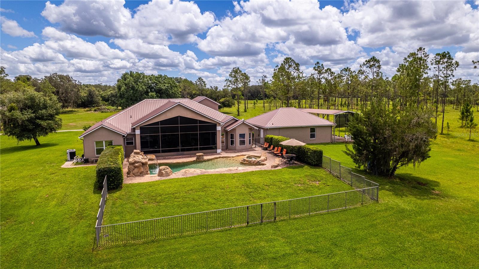 S5132509 Property Photo