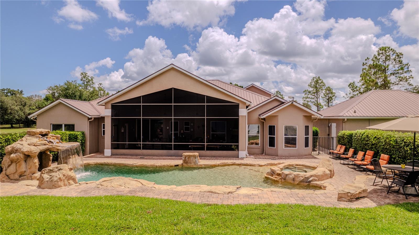 S5132509 Property Photo