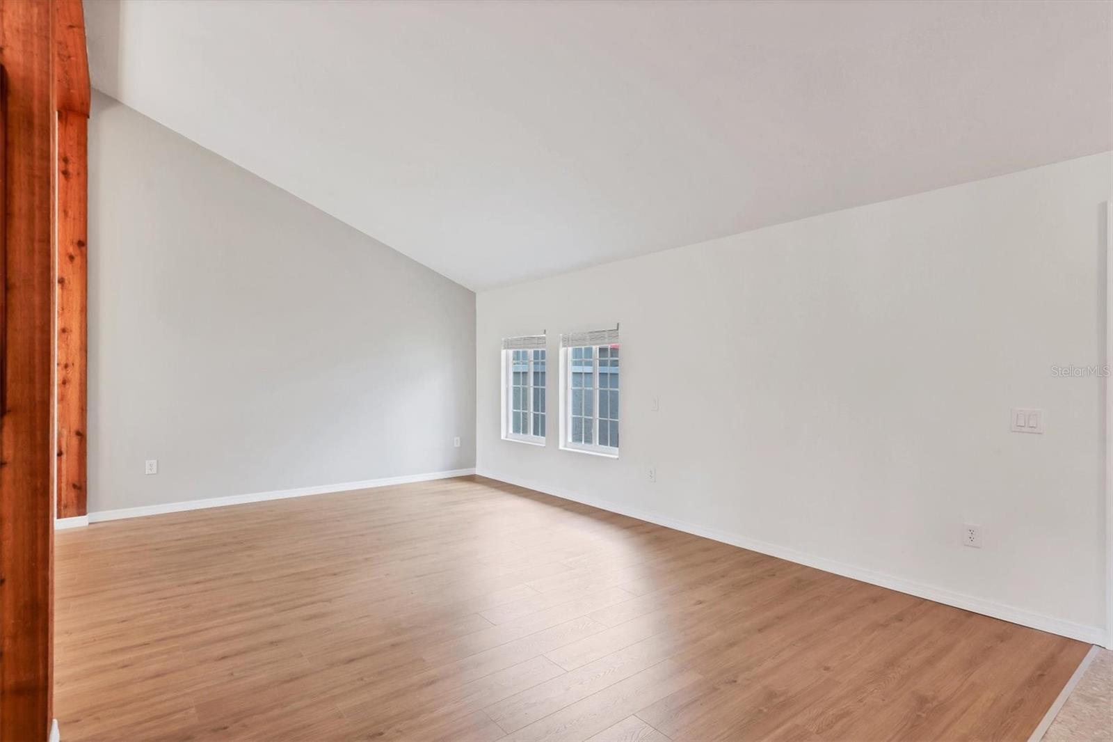 A4661675 Property Photo