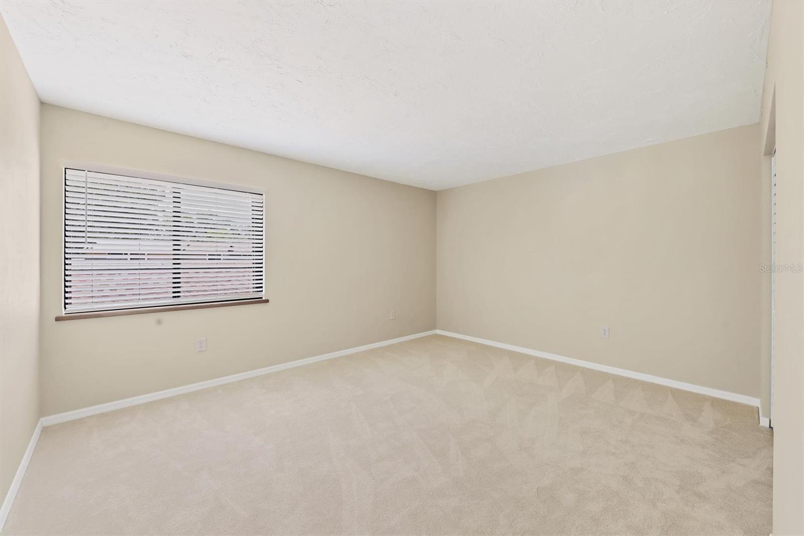 A4661675 Property Photo