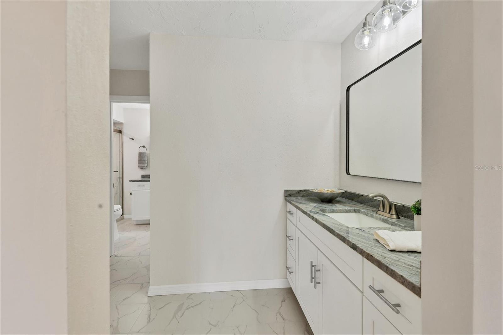 A4661675 Property Photo