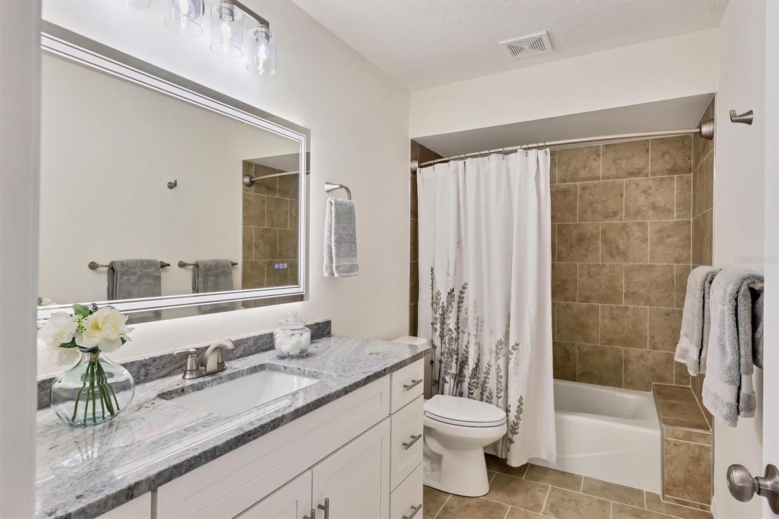 A4661675 Property Photo