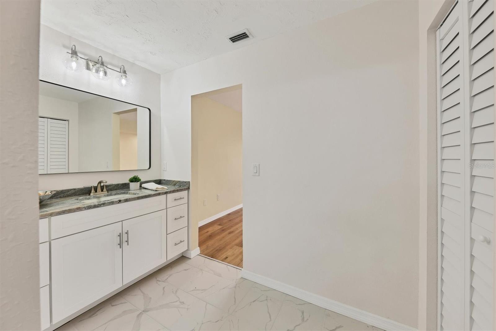 A4661675 Property Photo