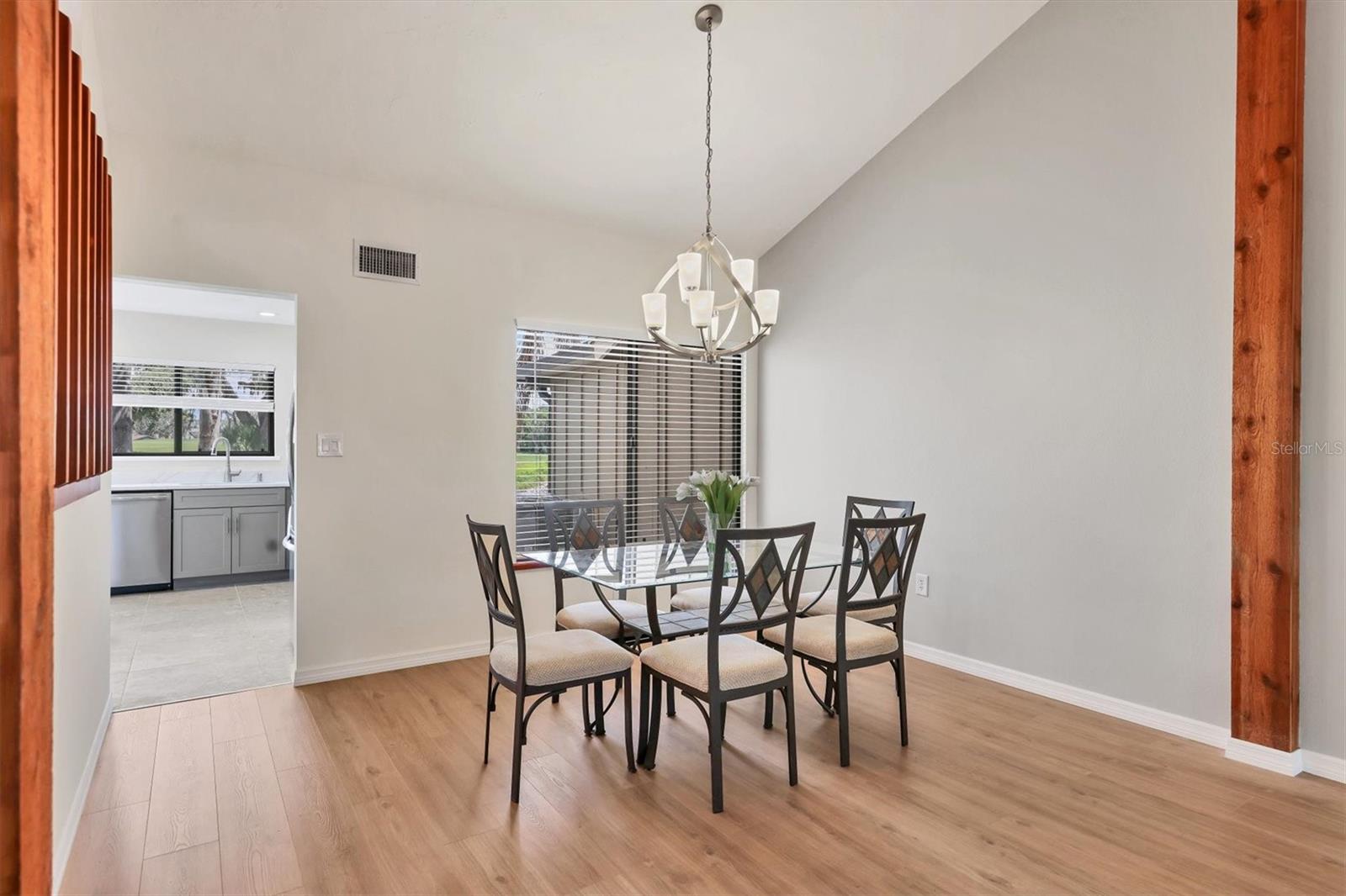 A4661675 Property Photo