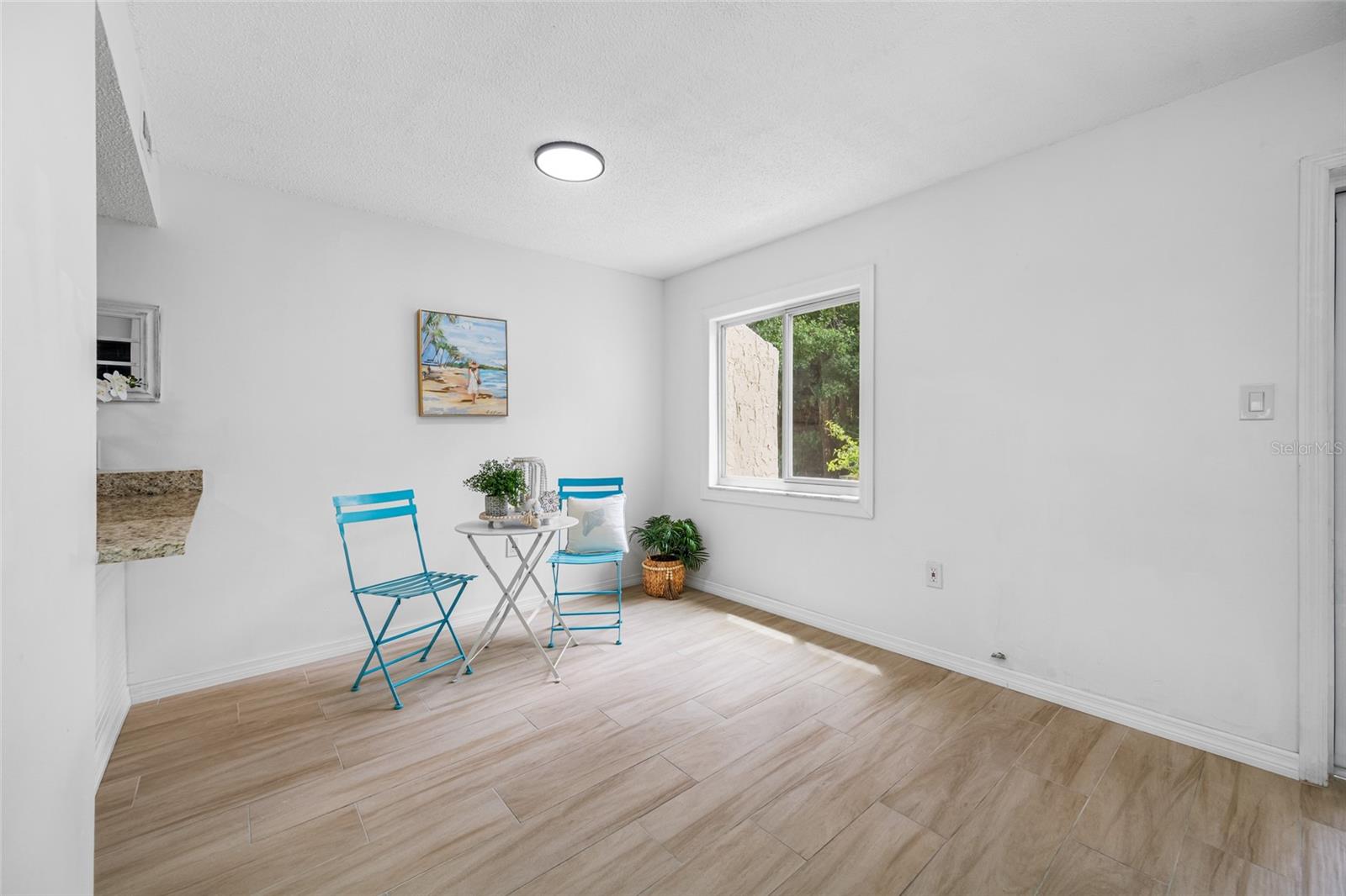 TB8416229 Property Photo