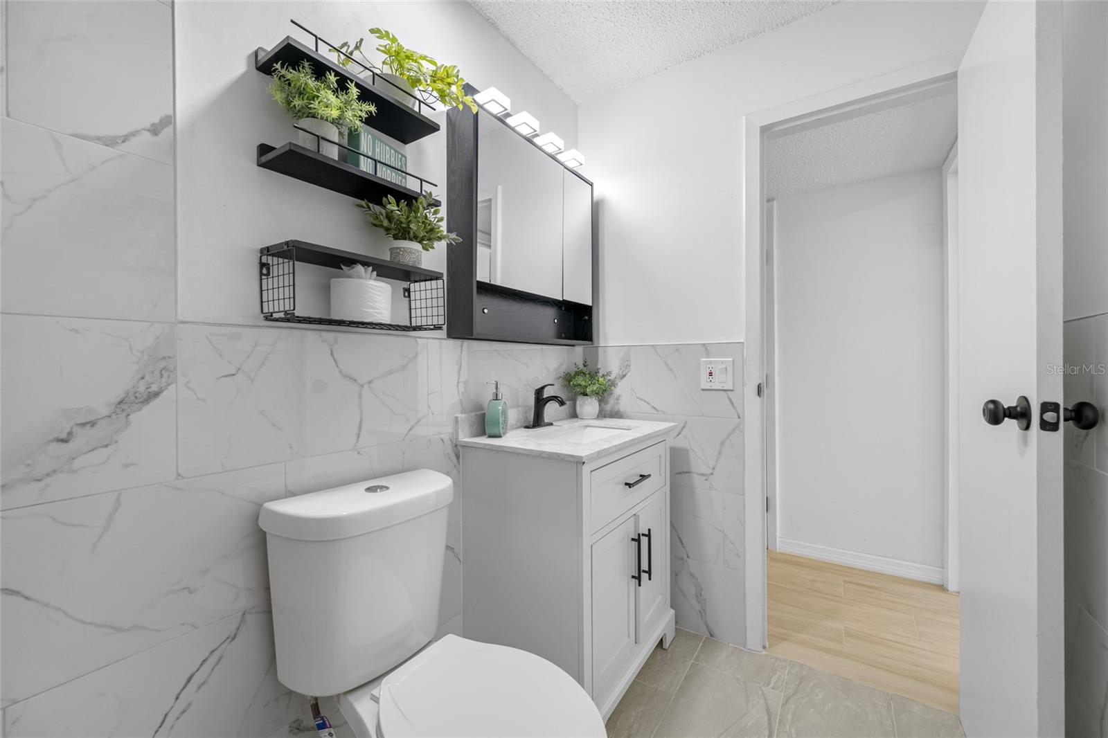 TB8416229 Property Photo