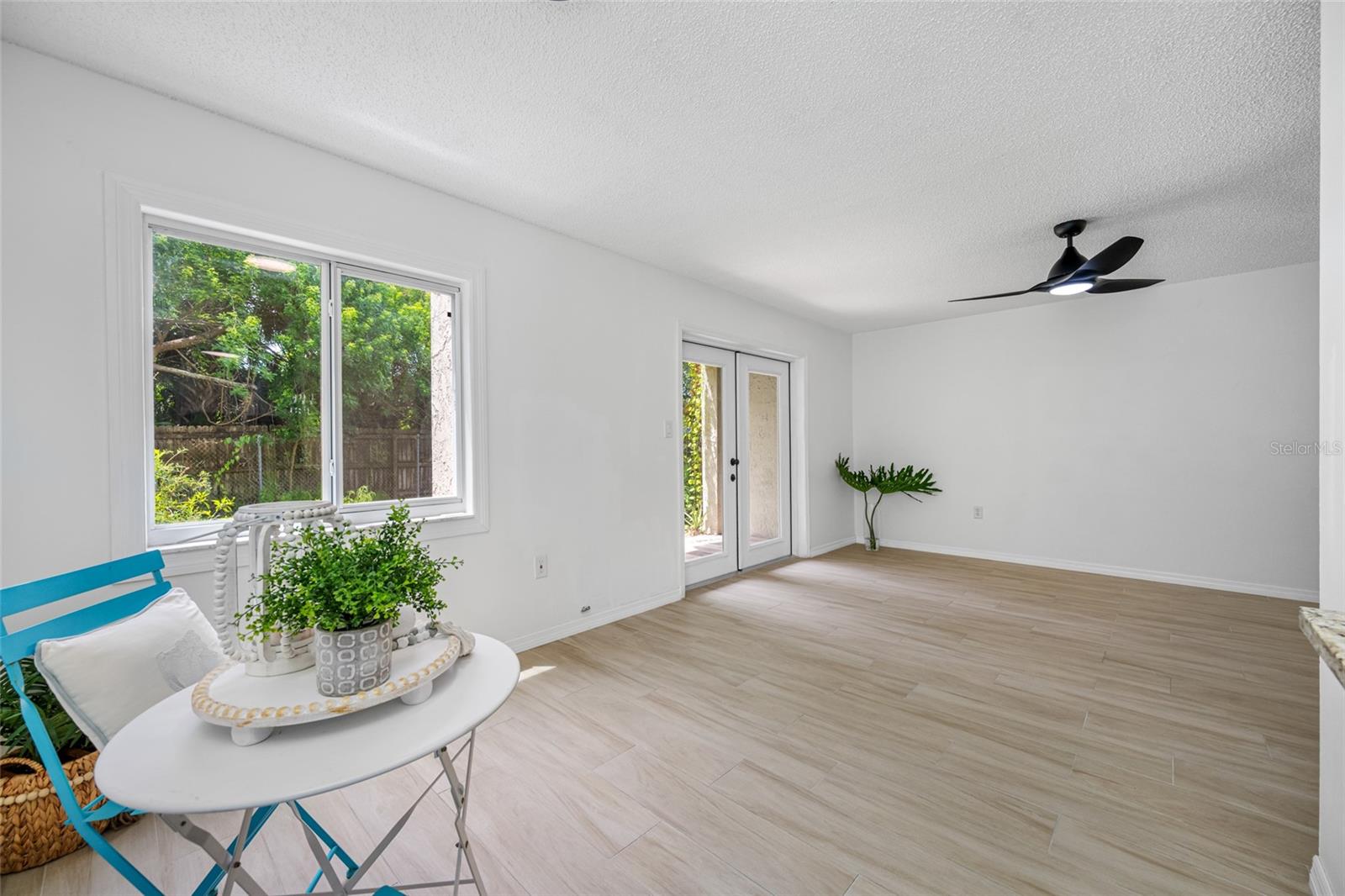 TB8416229 Property Photo