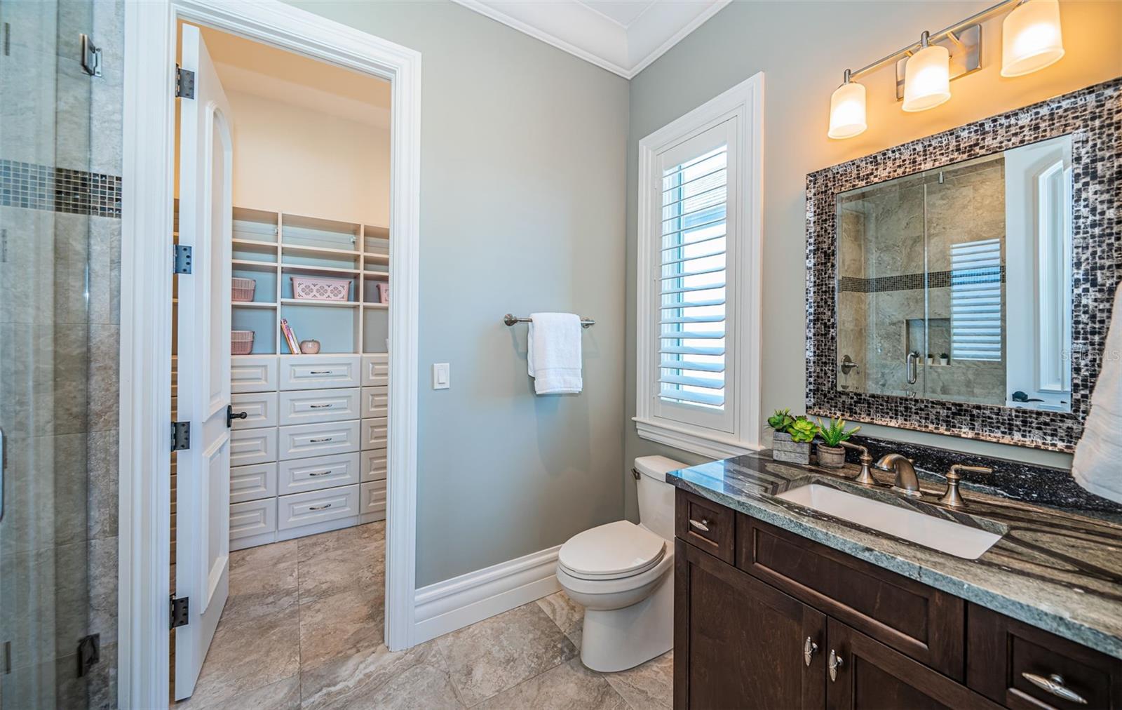 TB8416277 Property Photo