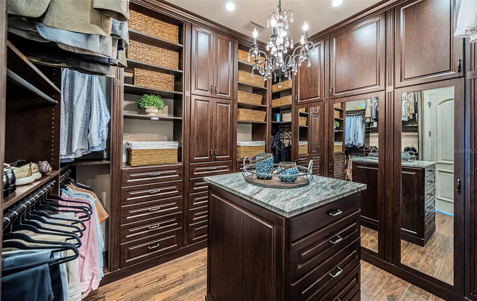 TB8416277 Property Photo