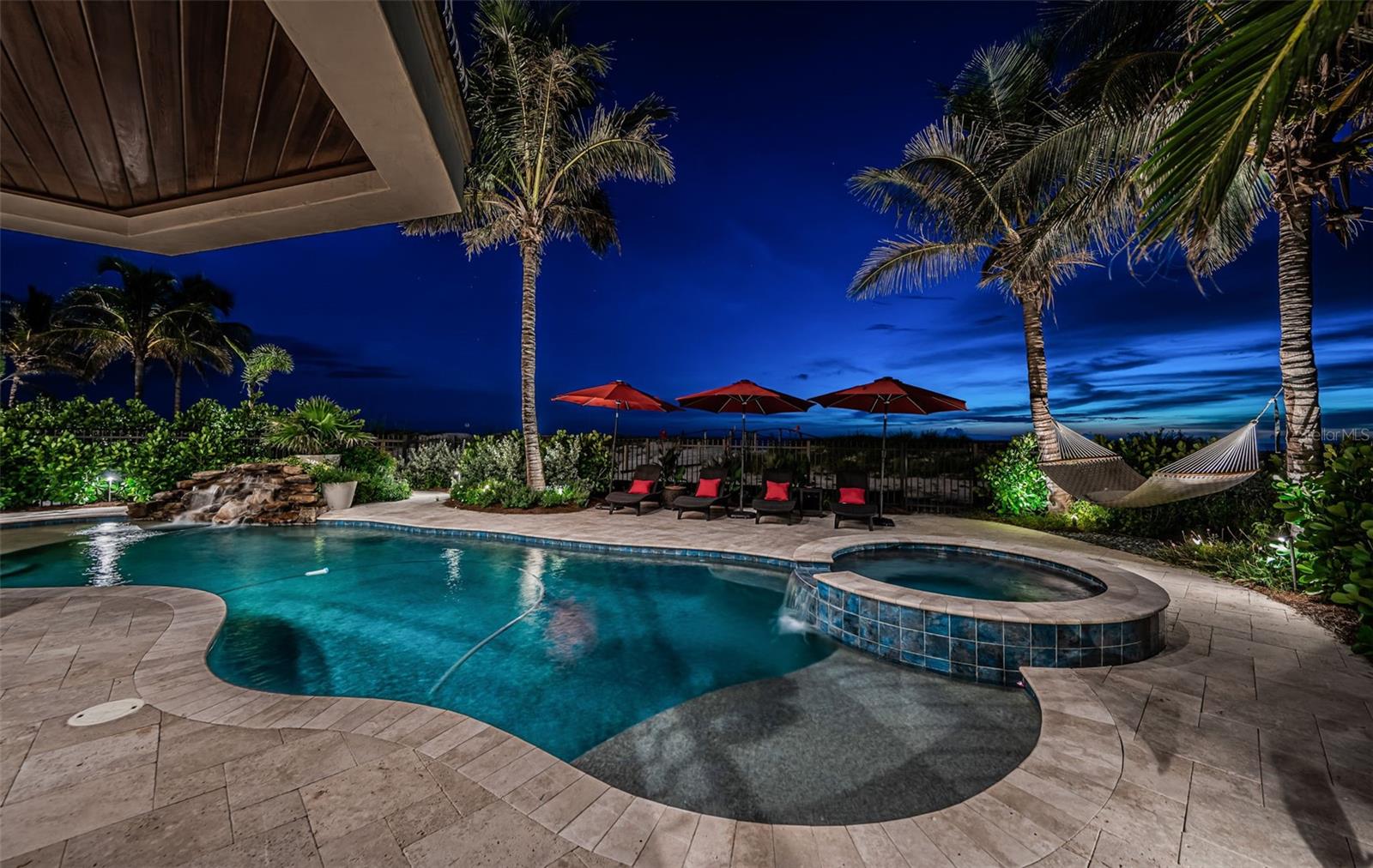 TB8416277 Property Photo