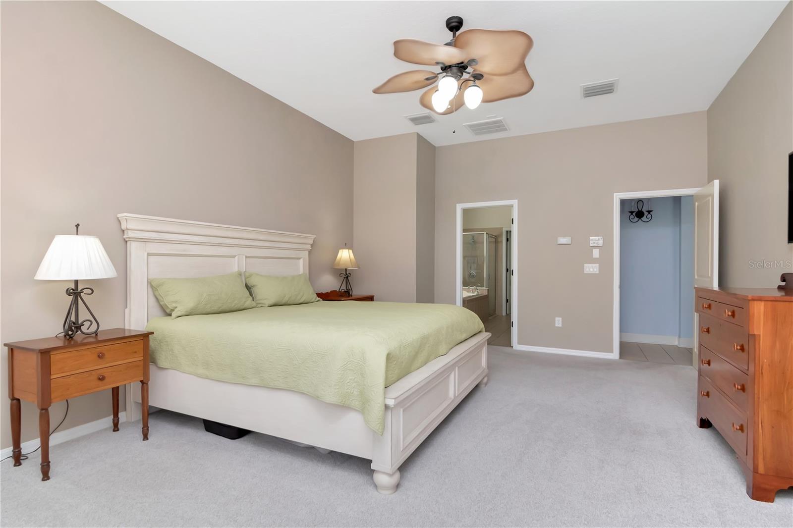 Primary Bedroom with En-Suite Bathroom