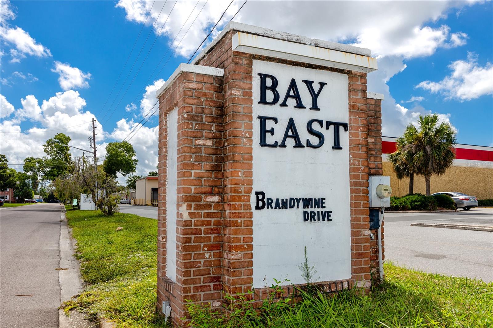 400 BRANDY WINE DR #400, LARGO, FL, 33771