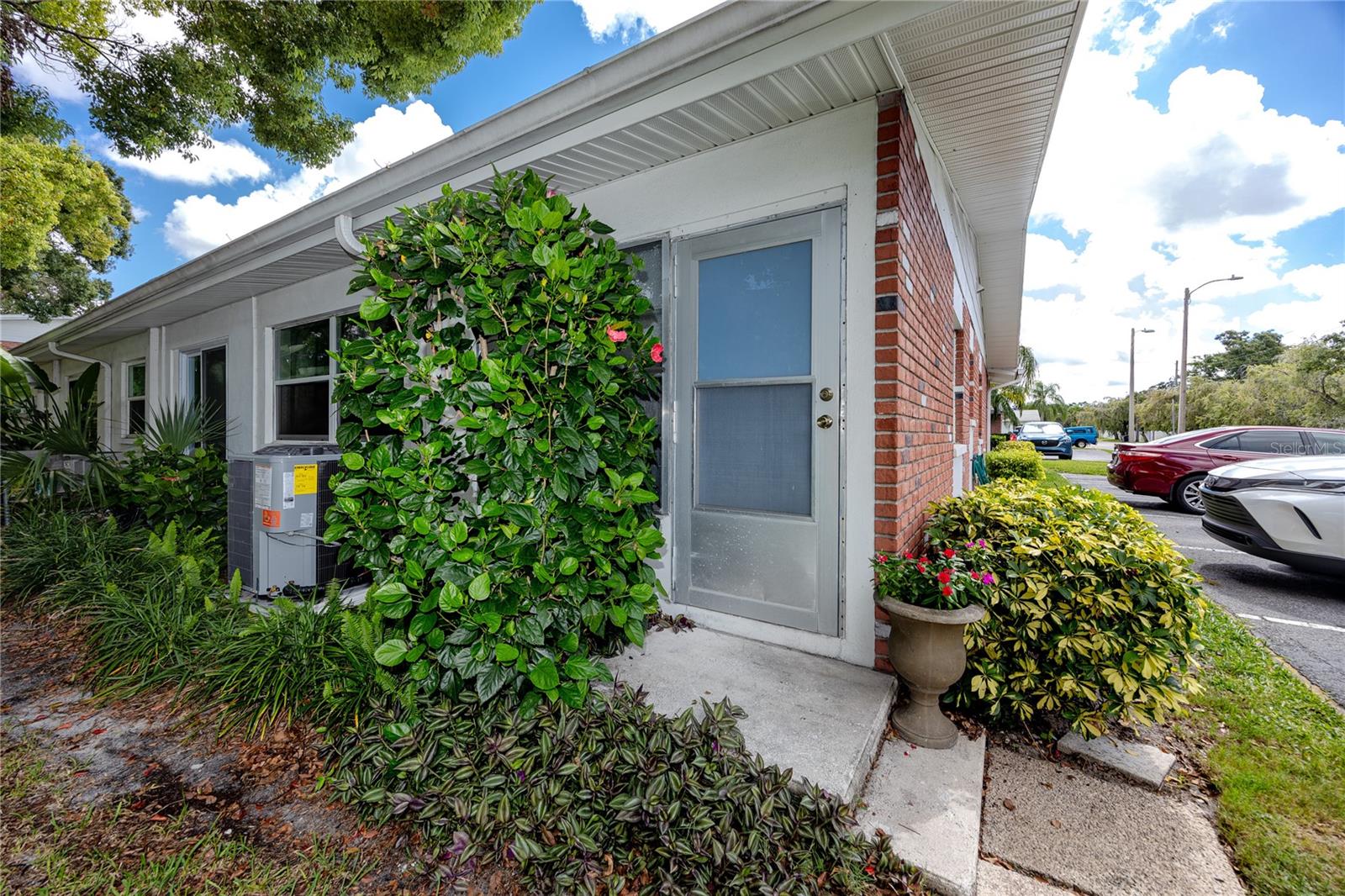 400 BRANDY WINE DR #400, LARGO, FL, 33771