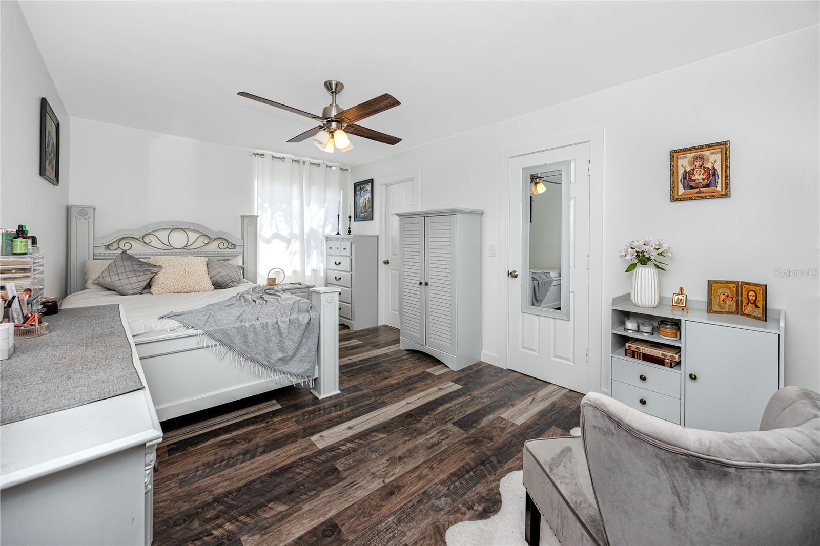 400 BRANDY WINE DR #400, LARGO, FL, 33771