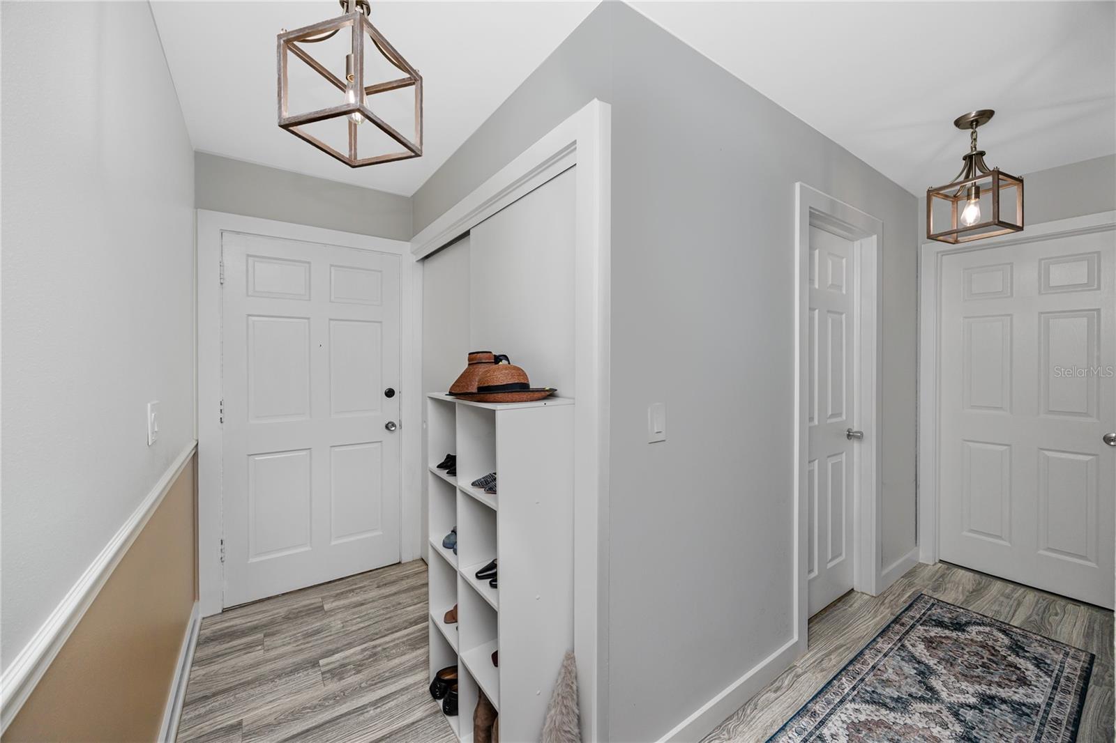 400 BRANDY WINE DR #400, LARGO, FL, 33771