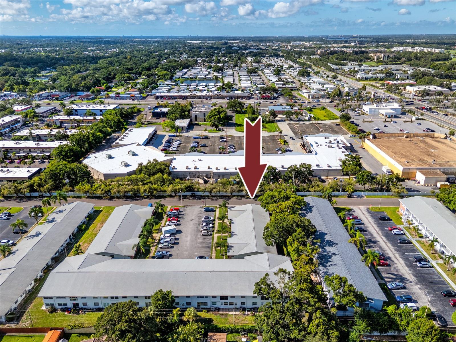 400 BRANDY WINE DR #400, LARGO, FL, 33771