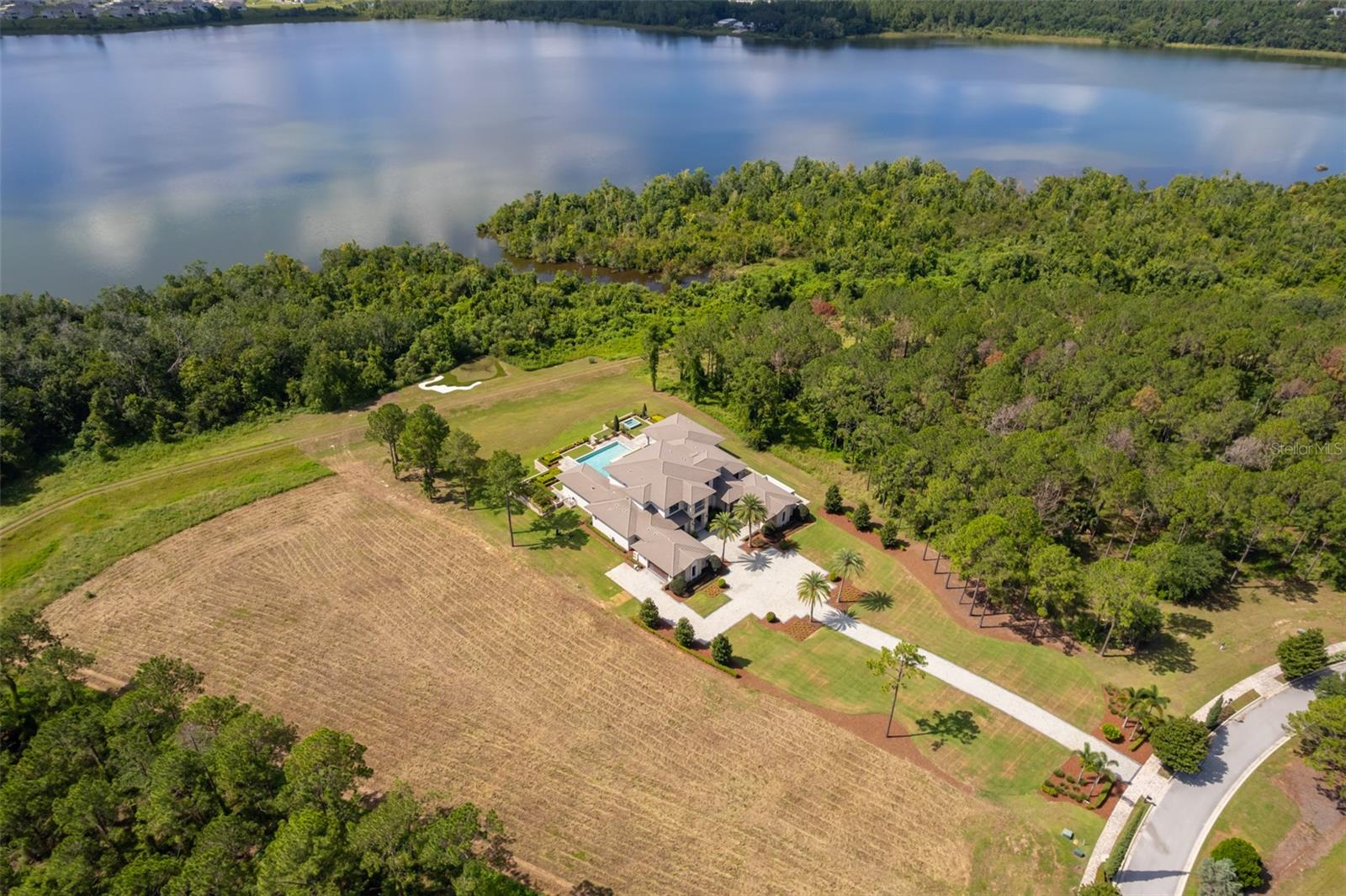 O6334958 Property Photo