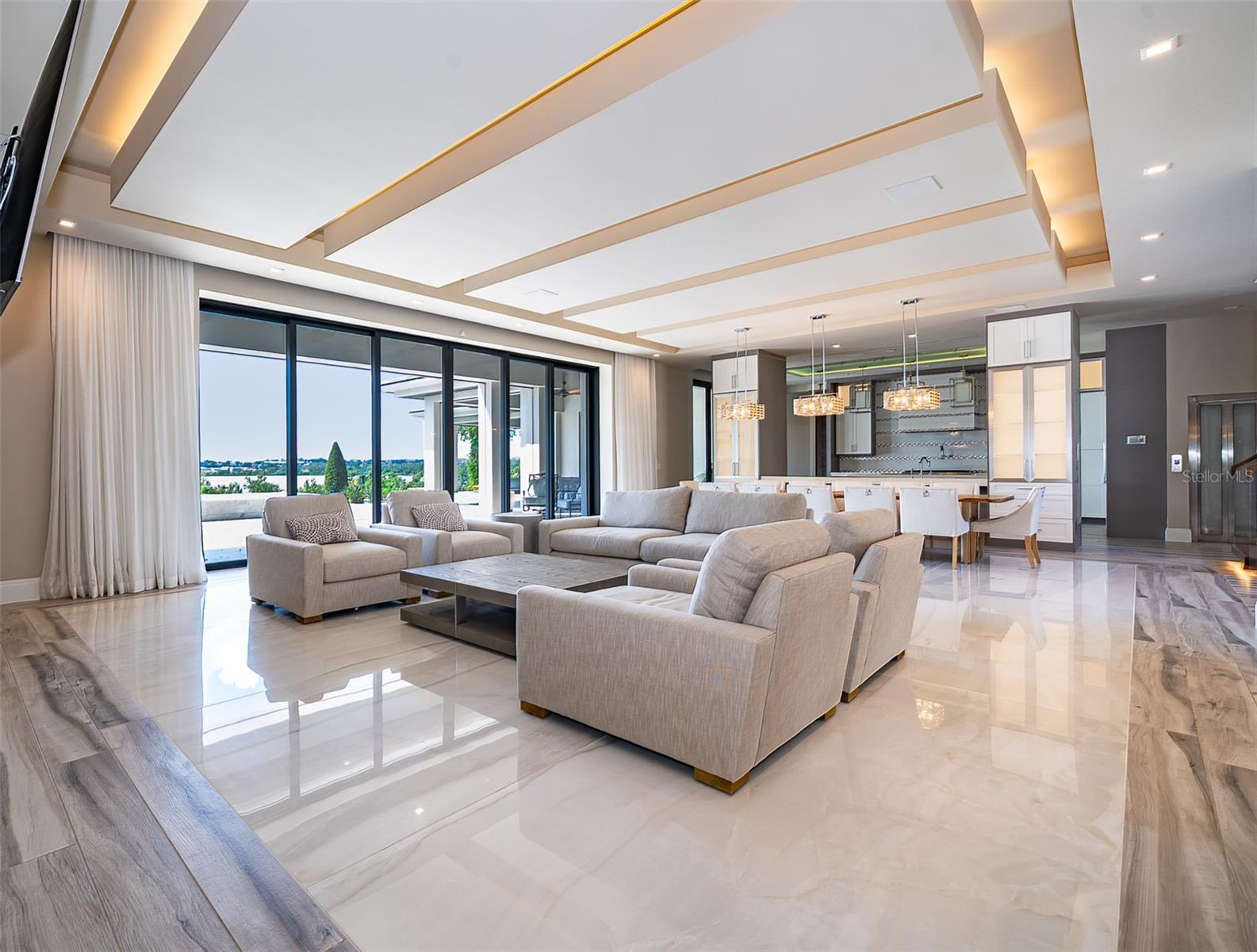 O6334958 Property Photo