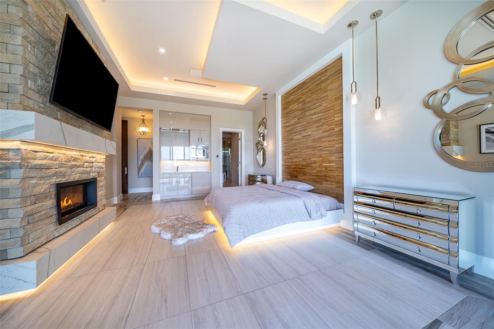 O6334958 Property Photo