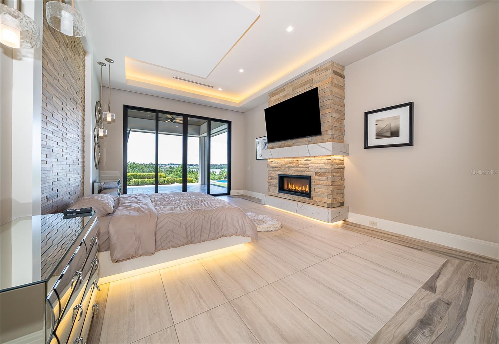 O6334958 Property Photo