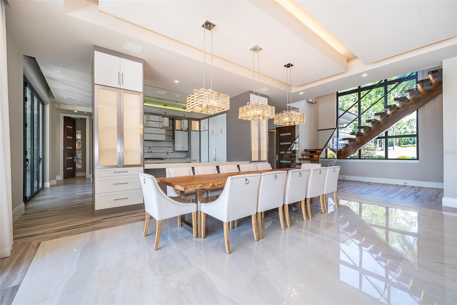 O6334958 Property Photo