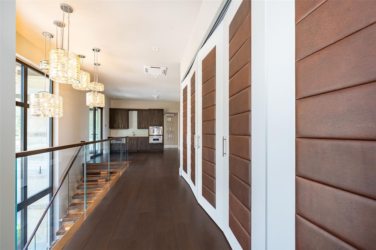 O6334958 Property Photo