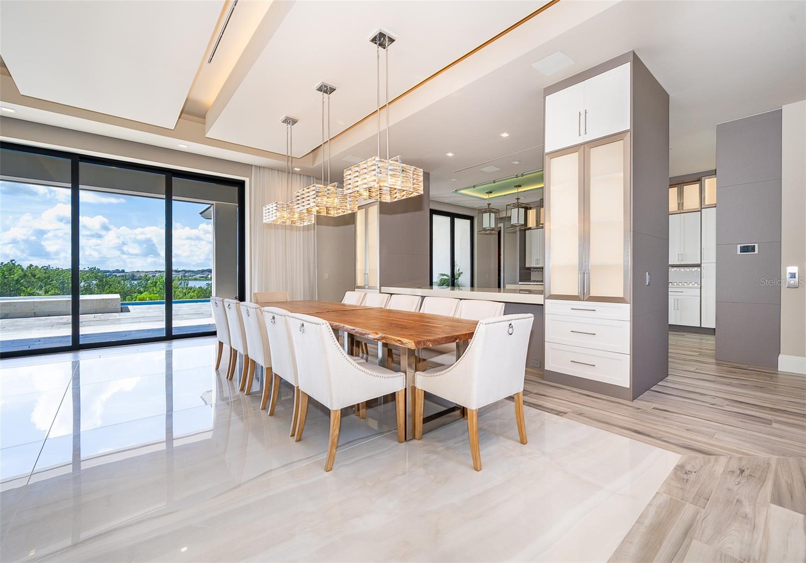 O6334958 Property Photo