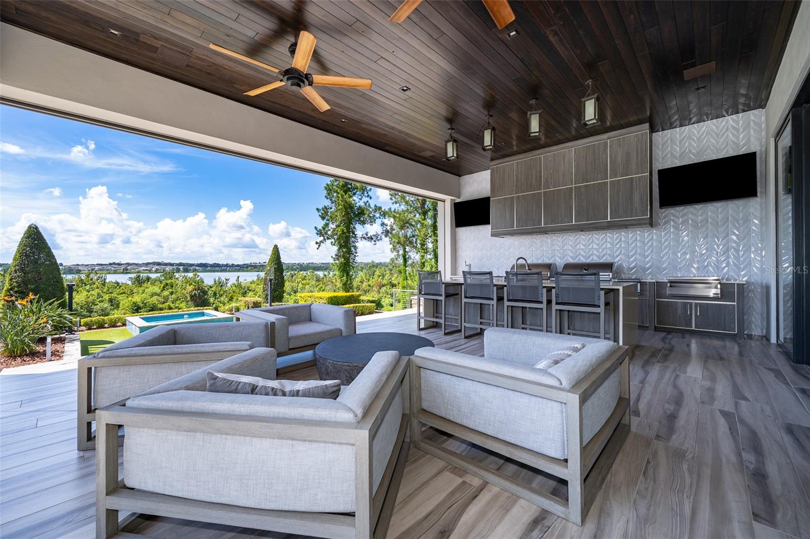 O6334958 Property Photo