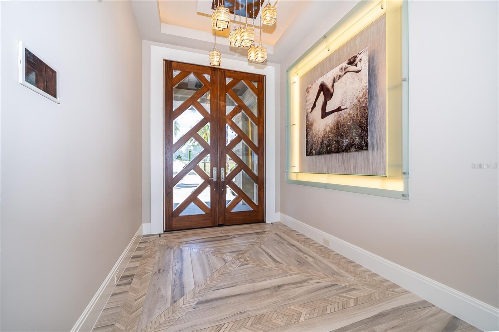 O6334958 Property Photo