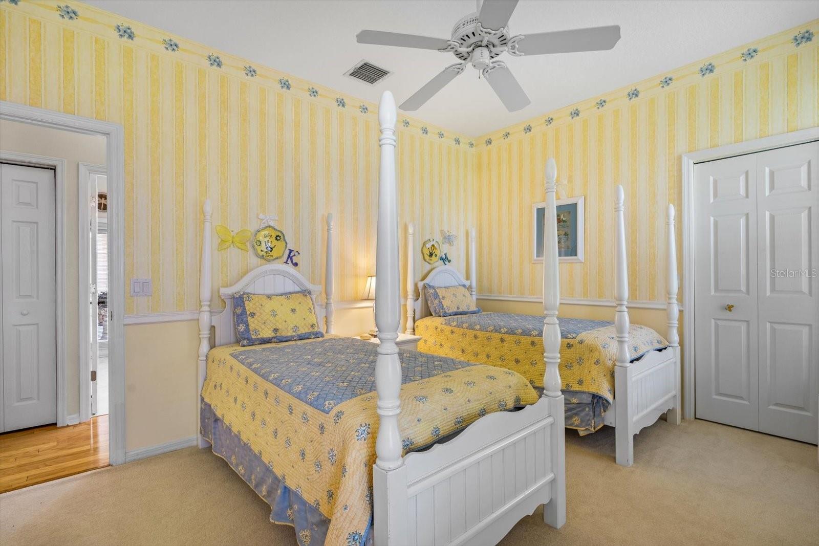 A4661728 Property Photo