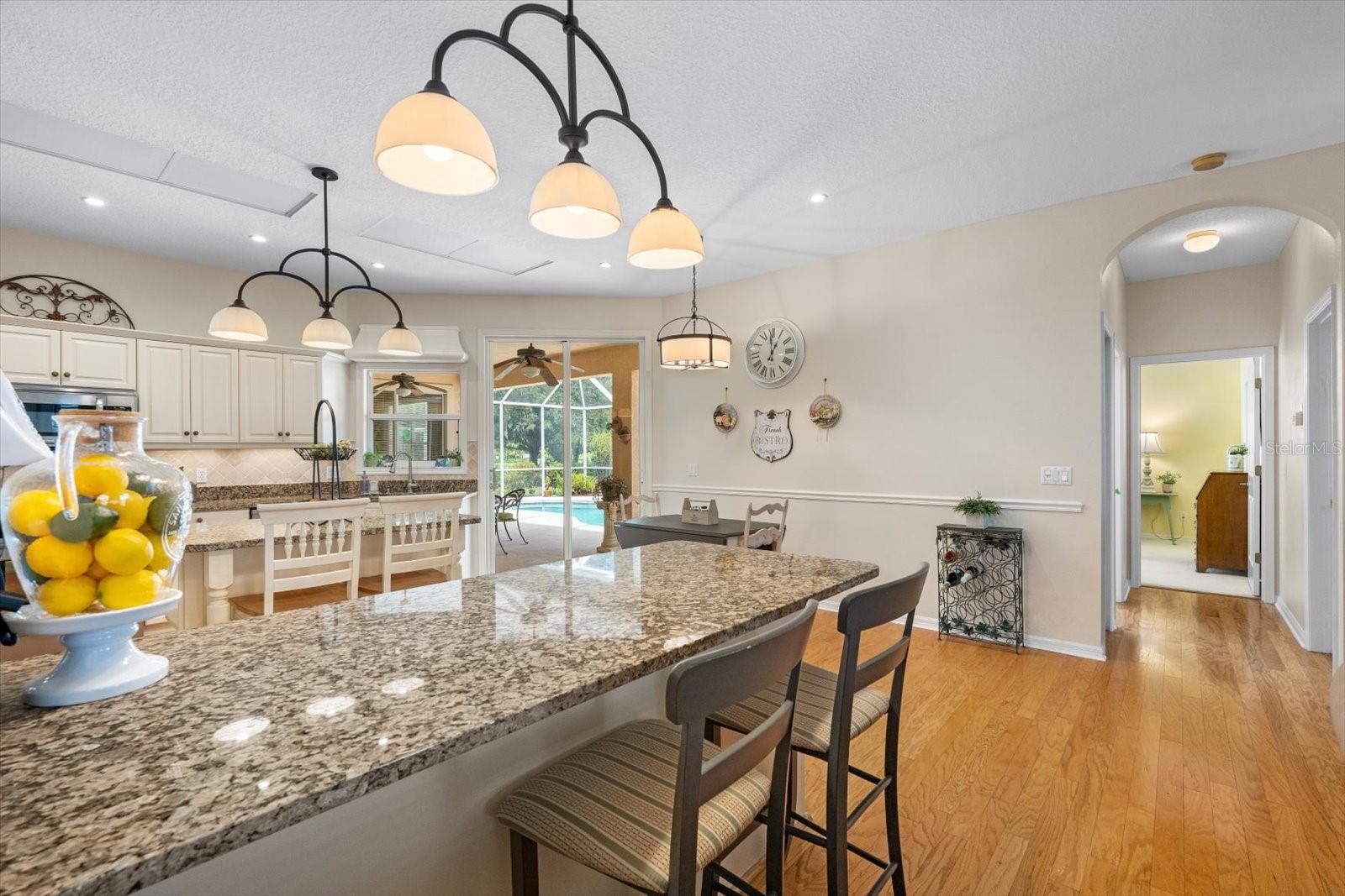 A4661728 Property Photo