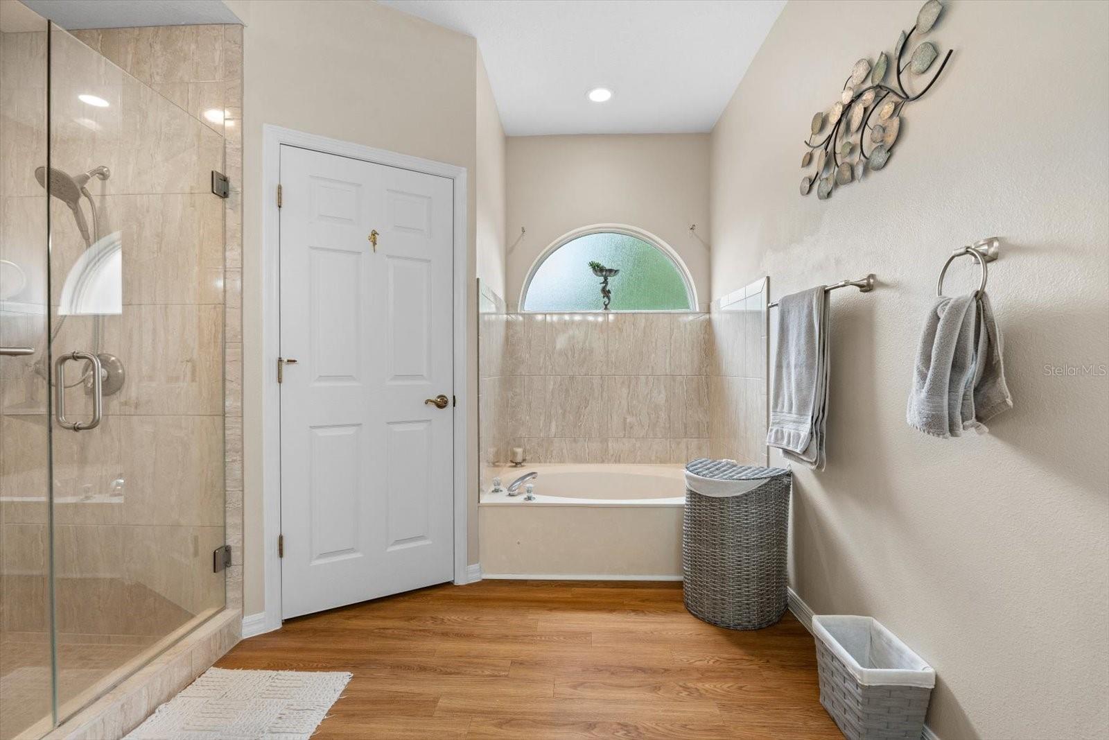 A4661728 Property Photo
