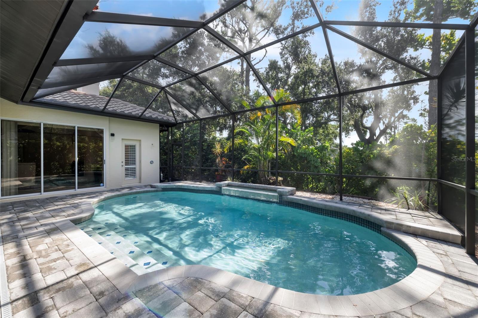 A4661730 Property Photo