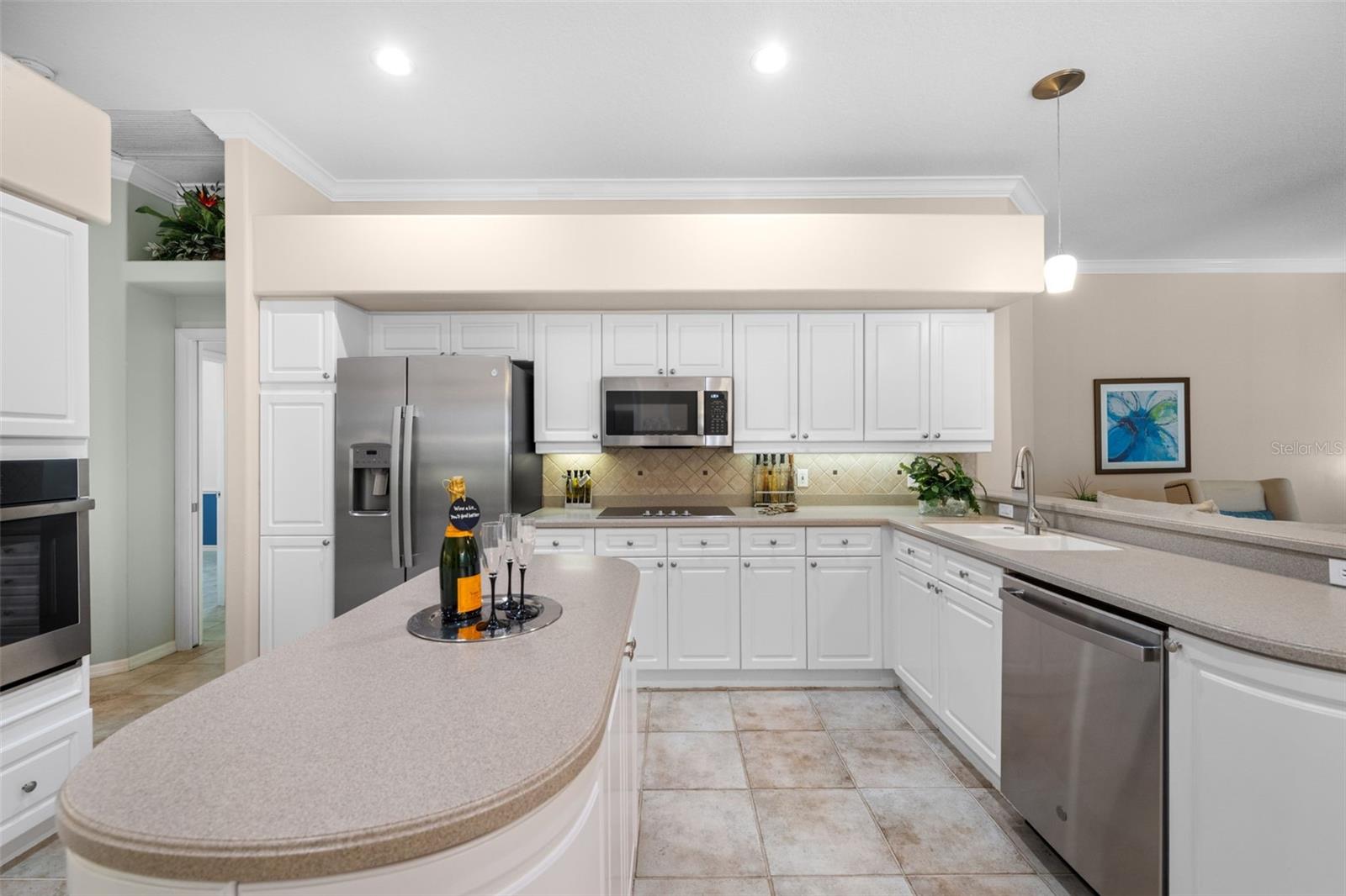 A4661730 Property Photo