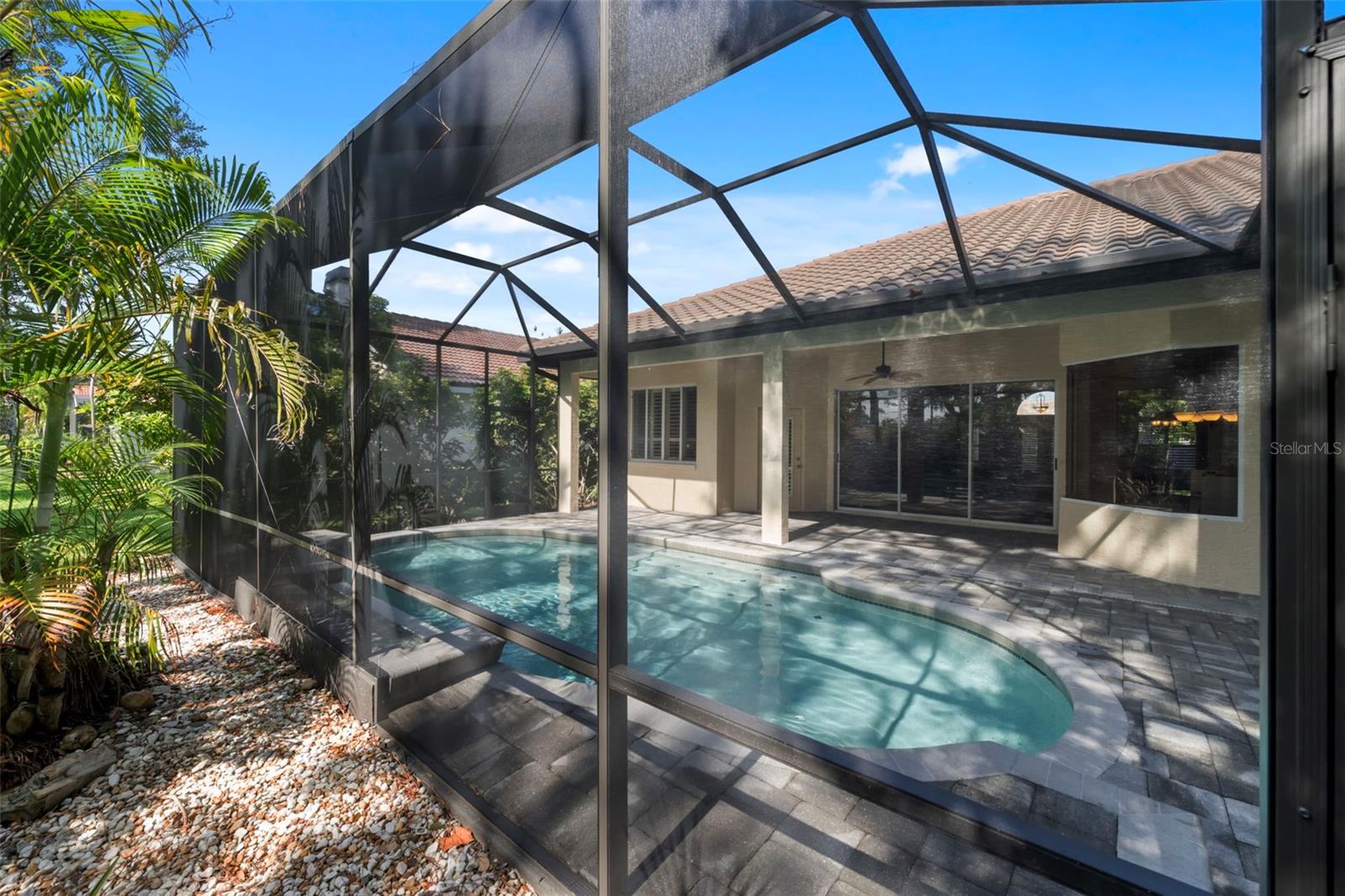 A4661730 Property Photo