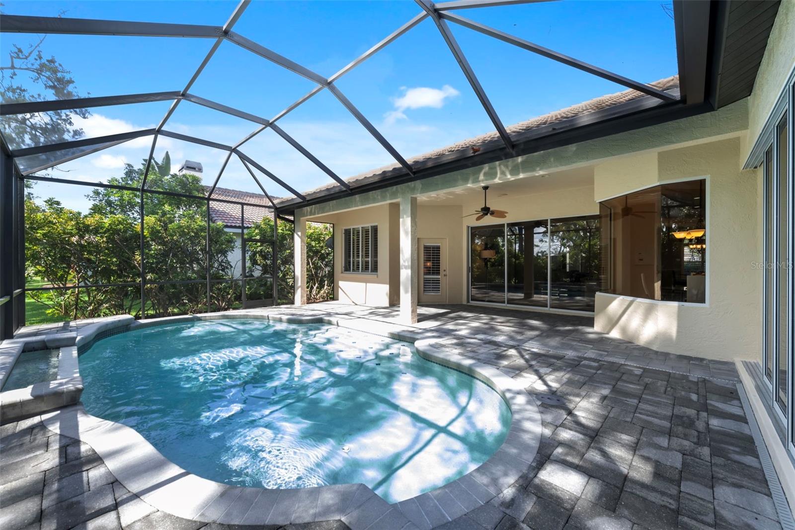 A4661730 Property Photo
